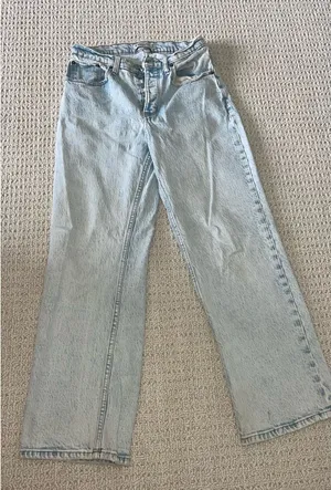 Abercrombie 90s Baggy Low-Rise Jeans Curve Love thumbnail 1