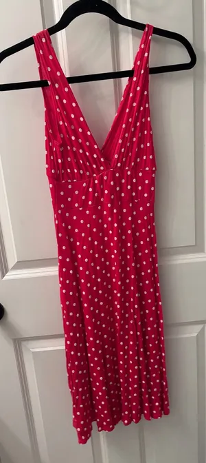 Twenty One Rayon V-Neck Midi Dress thumbnail 1