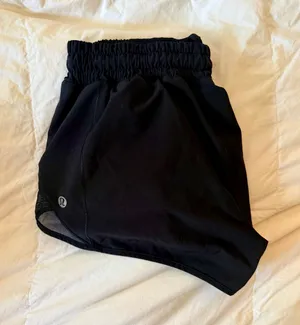 Black Hotty Lululemon Shorts Hot 2.5" thumbnail 1