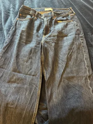 Abercrombie High-Rise Jeans thumbnail 3