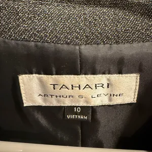 Tahari Arthur S. Levine Women’s Blazer Gray Size 10 thumbnail 3