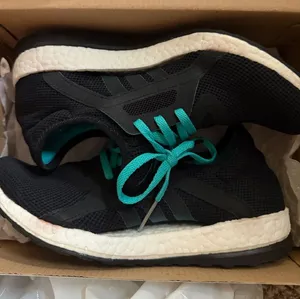 adidas Black Athletic Shoes with Teal Laces thumbnail 1