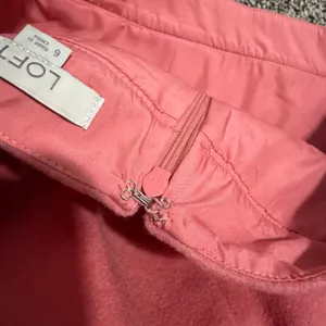 Loft Pink Wool Blend Faux Wrap Mini Skirt Size 6 Coral A-Line Button Detail thumbnail 7