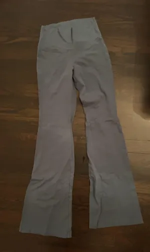 Aritzia tna leggings thumbnail 1