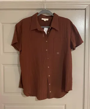 Button Up thumbnail 1