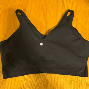 ⭐️Zella Black V-Neck Seamless Bralette thumbnail 3