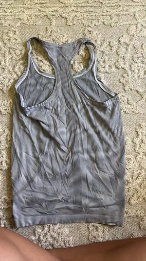 Lululemon Tank thumbnail 2