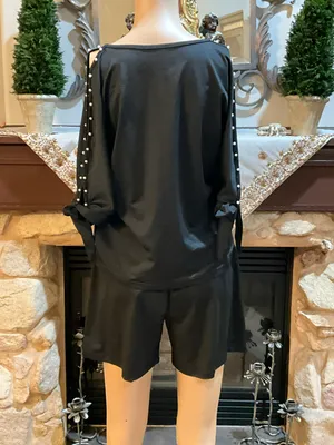Black Pearl-Embellished knotted cuff T-Shirt & Elastic Waist Short L thumbnail 6