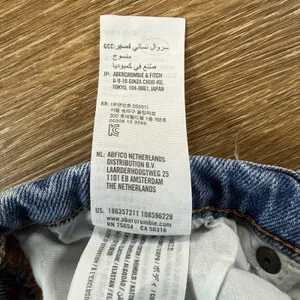 Abercrombie & Fitch Women's High Rise Distressed Denim Shorts Size 6 28 thumbnail 3