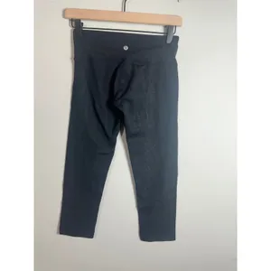 Lululemon‎ Align High-Rise Crop Leggings Black Embossed Leopard Print Size 4 thumbnail 3