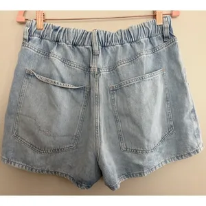 Free People We The Free Clark Pleated Denim Shorts Light Blue Women's Size Small thumbnail 2