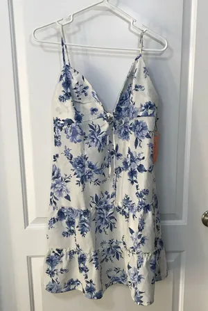 Haute Monde White/Blue Floral Sundress Size Large NWT thumbnail 1
