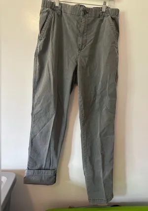 Old Navy Womens Large Gray High-Rise OG Chino Pants w/ Elastic Waist thumbnail 1