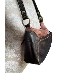 The Sak IRIS Medium Hobo Bag Teak-multi Y2K Style Metallic Brass Hardware thumbnail 8