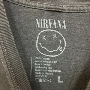 Nirvana Never Mind Live Grunge Tshirt Size Large  thumbnail 4