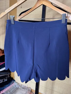 H&M Navy Scalloped High-Waist Shorts Size 6 Side Zip Pockets Like New thumbnail 9