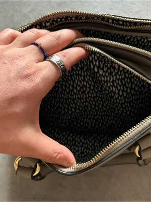 Tan purse thumbnail 9