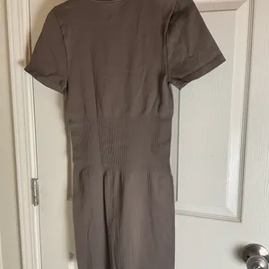 OQQ Seamless Ribbed Quarter-Zip Bodycon Mini Dress - Coffee Brown - Size L thumbnail 7