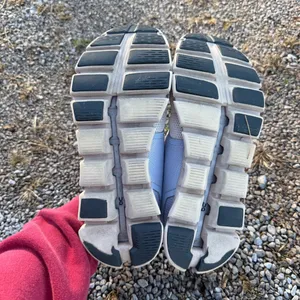 On Running Cloud 5 Shoes Lavender Purple and White thumbnail 2