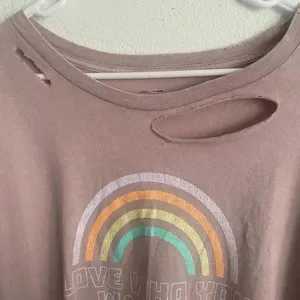 🆕NWOT Aerie Distressed Vintage Rainbow Print Oversize Tee L🆕 thumbnail 5