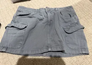 Skirt thumbnail 1