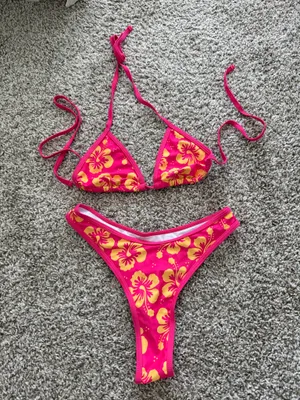 Amazon Bikini Set thumbnail 1