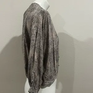 Zara animal print v neck blouse thumbnail 7