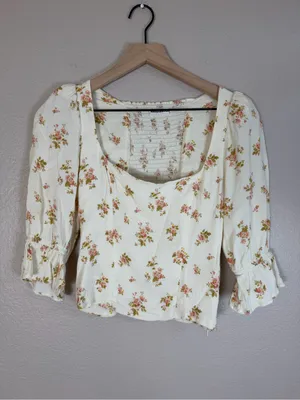 Reformation Ana Ruffled Floral Blouse in Mildred size 6 $148 thumbnail 7