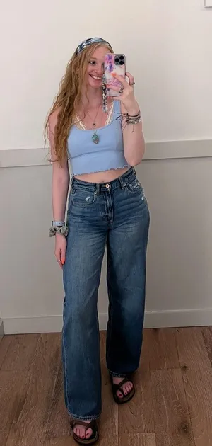 American Eagle Jeans thumbnail 1
