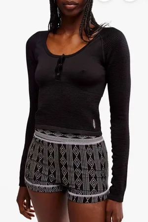 NWT FREE PEOPLE | FP Movement Black Bail‎ Out Tee M/L thumbnail 1