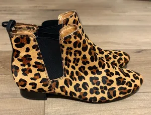 J Crew Calf Hair Leopard Print Chelsea‎ Ankle Boots size 6 thumbnail 1