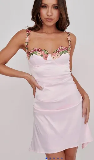Selfie Leslie Dress thumbnail 2