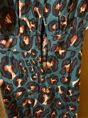 NWT Stillwater Green Cheetah Plunging Neckline Maxi Dress thumbnail 9
