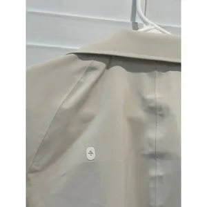 FIGS Off-Duty Lab Coat Women Small Beige Water Rain Resistant Stretch W19OW1001 thumbnail 9