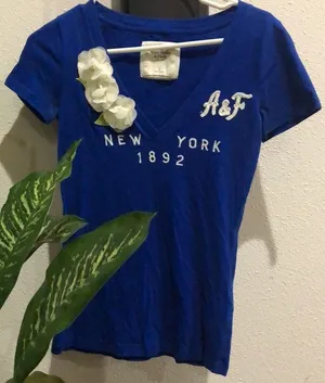 🦋4/$25 Abercrombie & Fitch blue & white flower tee small thumbnail 1
