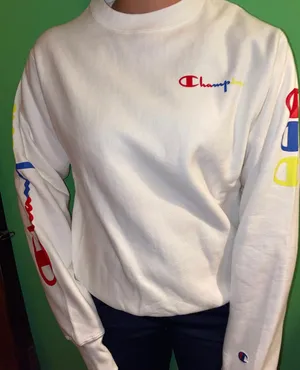 Champion Crewneck NWT thumbnail 1