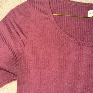 Abercrombie Maroon Fitted Long Sleeve Cropped Top thumbnail 4