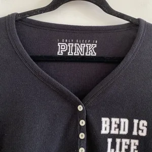 Victoria’s Secret Pink Black Henley Waffle Knit Sleep Shirt Size Large thumbnail 2