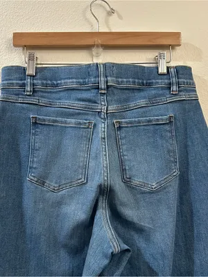 SPANX EveryWear Cropped Wide Leg Jeans in Stonewash Blue Size Large thumbnail 8