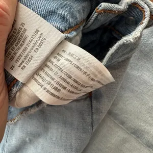 Abercrombie & Fitch Curve Love Ankle Straight Ultra High Rise 27 /4 thumbnail 6