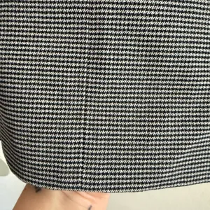 Y2K Vintage THEORY Black and White Micro Houndstooth Pencil Suit Skirt 6 thumbnail 2