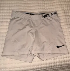 White Nike pro spandex thumbnail 2