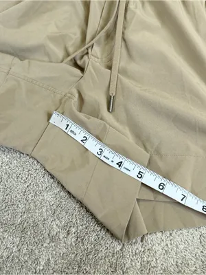 Athleta Women’s Camden Shorts 5” Lightweight Outdoor in Tan Khaki 6 thumbnail 12