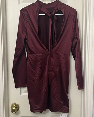 Commense burgandy Dress Size M thumbnail 2