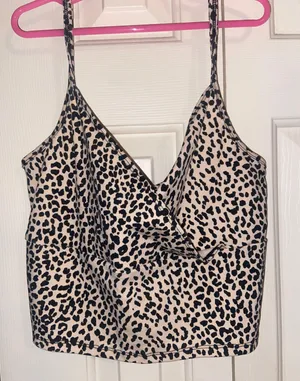 NWOT Cropped Leopard Tank Top thumbnail 1