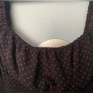Urban Outfitters Sleeveless Smocked Waist Top Size Large, Excellent Condition thumbnail 2