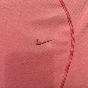 *30off3* Nike Women's Training Tee Coral Pink Short Sleeve Size M‎ thumbnail 5