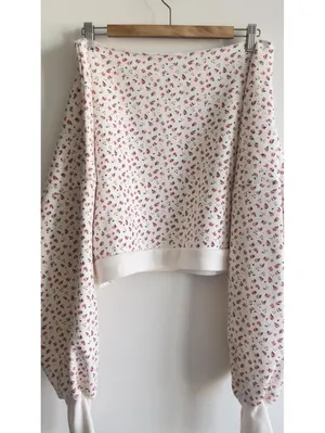 Blogilates Bride To Be Floral Off Shoulder Sweatshirt Medium Ivory Pink Cozy thumbnail 9