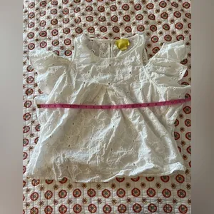 EUC Anthropologie Maeve White Eyelet Cold Shoulder Ruffle Blouse Size Small thumbnail 6