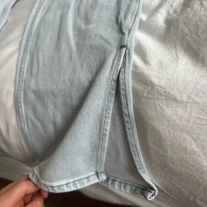 Abercrombie curve love split hem jeans thumbnail 2